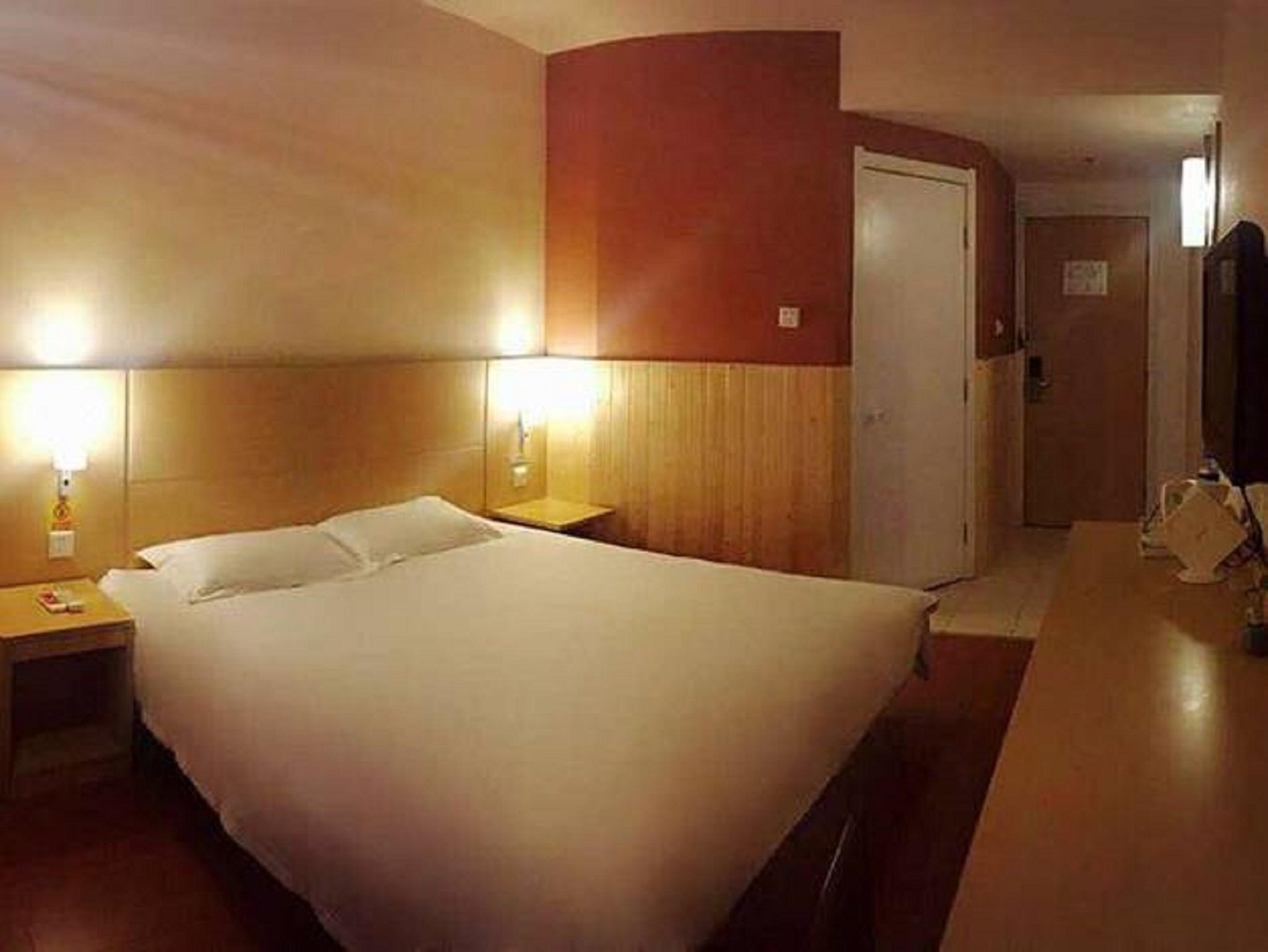 Ibis Nantong Qingnian Hotel Bagian luar foto