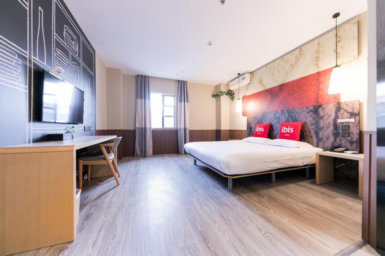 Ibis Nantong Qingnian Hotel Bagian luar foto
